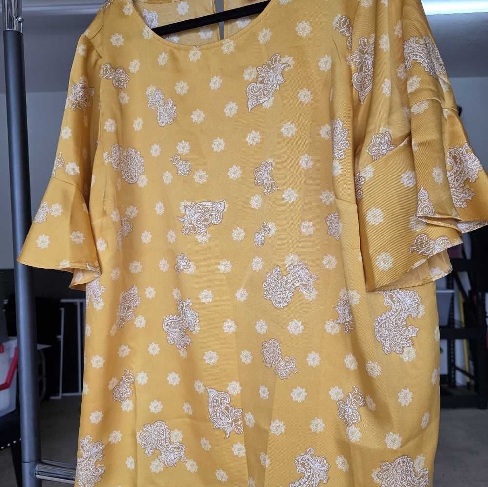 Vince Camuto Paisley Mustard Blouse Bell Sleeves Size 1X Chest 24" - Picture 5 of 8